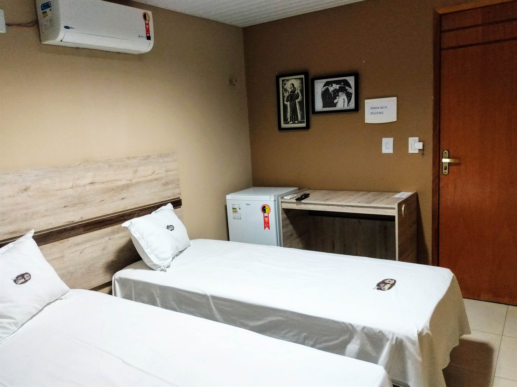 Quarto Duplo Casal / Twin